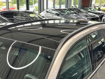 MERCEDES-BENZ GLC 300 d 4M AMG Night Pano Head-up 36&hellip;