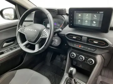 DACIA JOGGER 1.6 Hybrid 140HP EXTREME 7 locuri