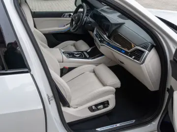 BMW X5 30d M SPORT.MASSAGE.SOFTC.LUFT.SKY.DR.ASS.PRO