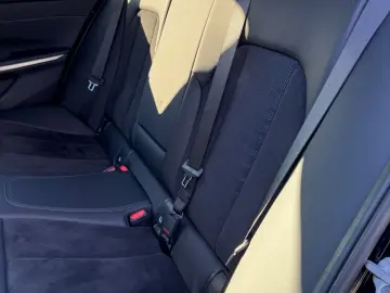 BMW 320 d M Sport  INNOVATIONS TRAVEL-PAKET AHK