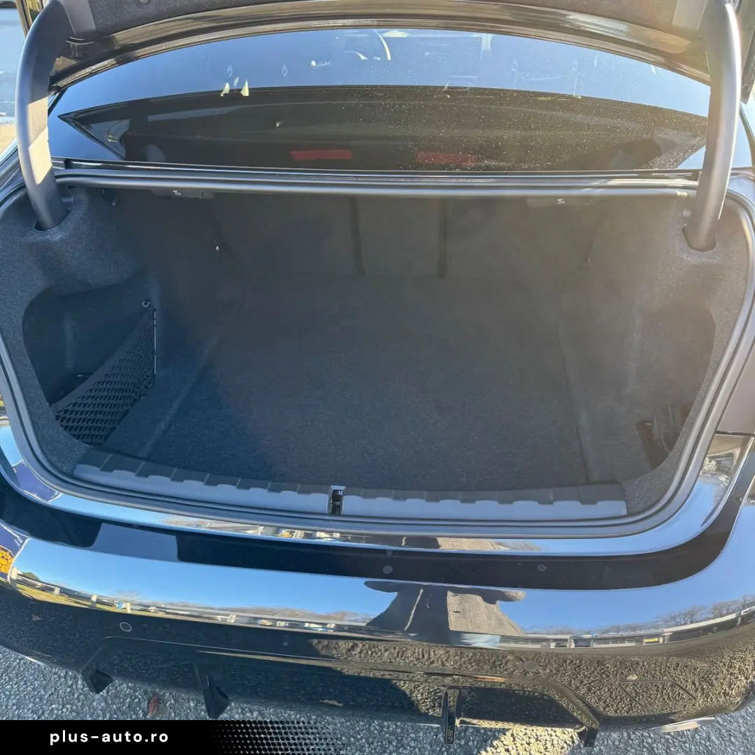 BMW 320 d M Sport  INNOVATIONS TRAVEL-PAKET AHK