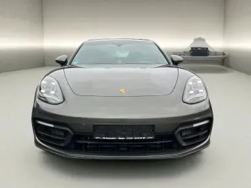 PORSCHE Panamera 4 Platinum Edition