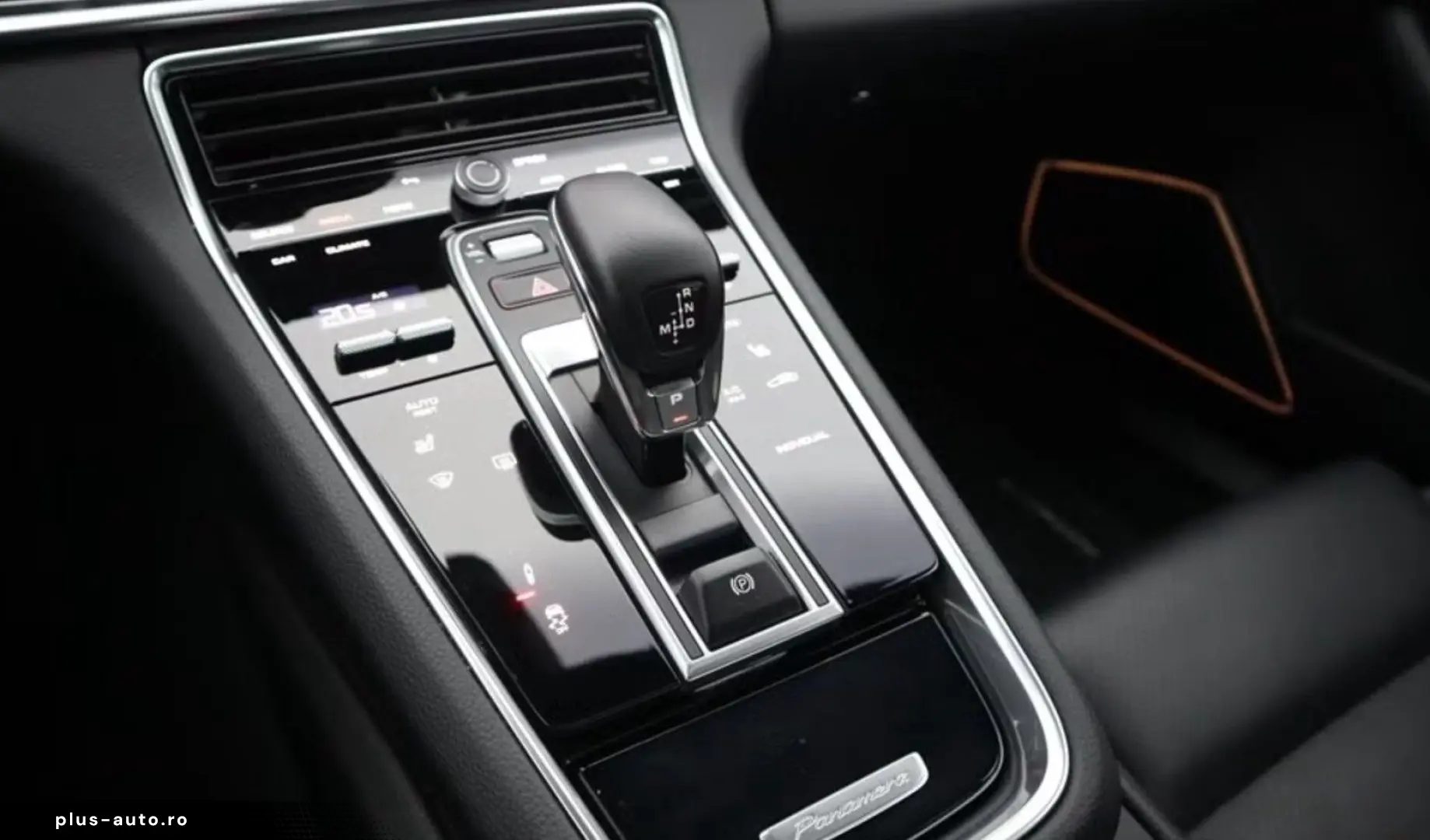 PORSCHE Panamera Sport Turismo 4 E-Hybrid Platinum Edition