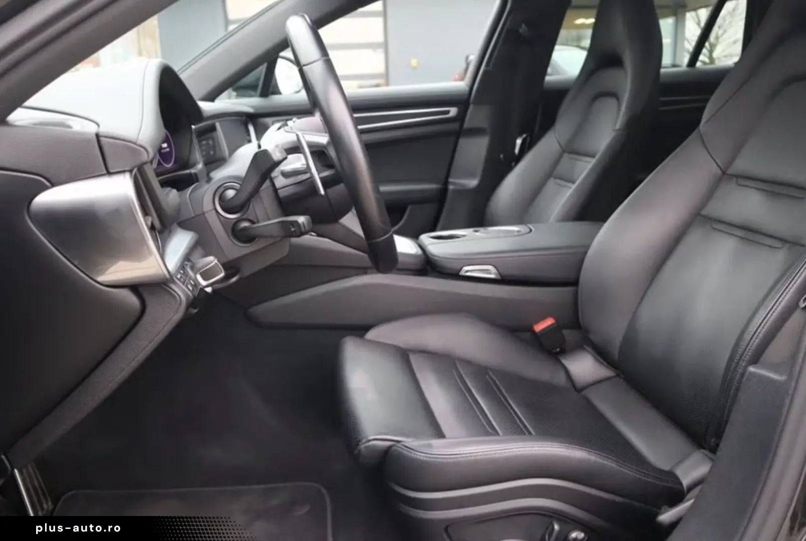 PORSCHE Panamera Sport Turismo 4 E-Hybrid Platinum Edition