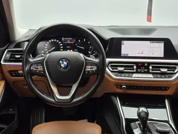 BMW 320d xDrive 190CP Sport Line