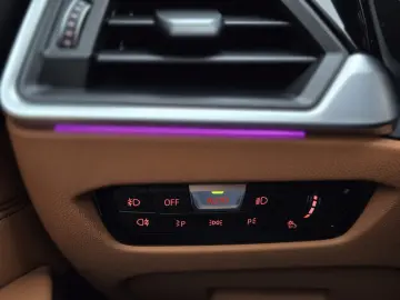 BMW 320d xDrive 190CP Sport Line