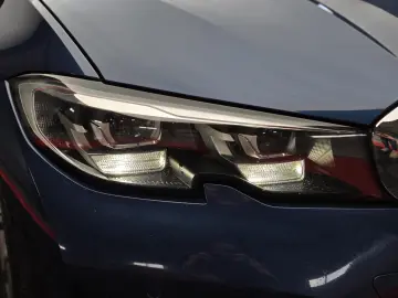 BMW 320d xDrive 190CP Sport Line