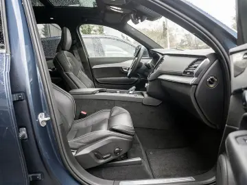 VOLVO XC90 B5 AWD Ultimate Bright