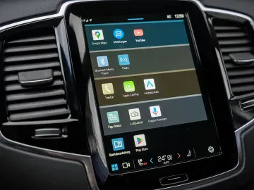 VOLVO XC90 B5 AWD Ultimate Bright