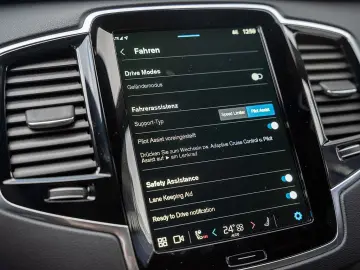 VOLVO XC90 B5 AWD Ultimate Bright