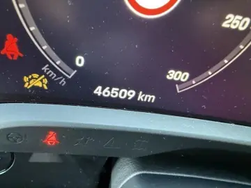 PORSCHE Taycan 4 Cross Turismo