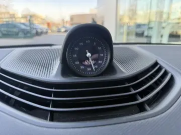 PORSCHE Taycan 4 Cross Turismo