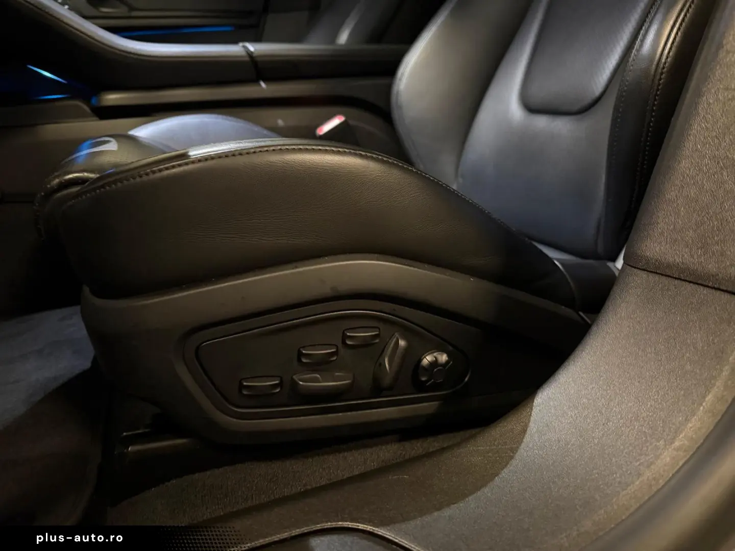 PORSCHE Cross Turismo 4