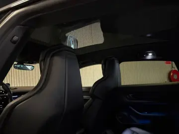 PORSCHE Cross Turismo 4