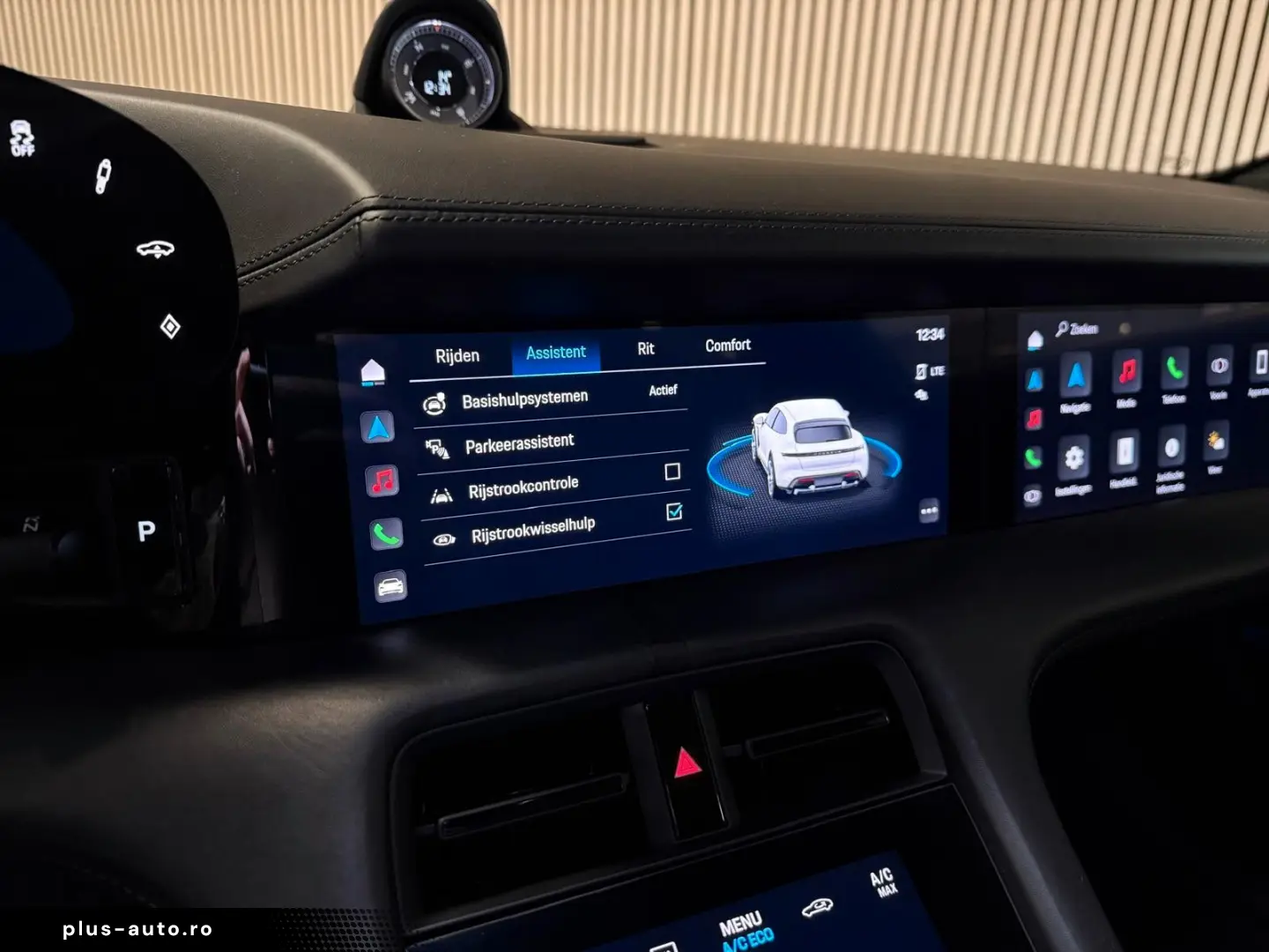 PORSCHE Cross Turismo 4