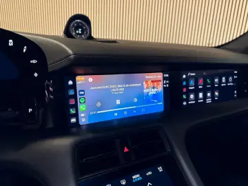 PORSCHE Cross Turismo 4