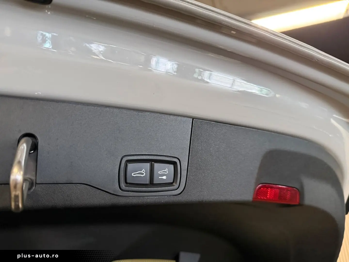 PORSCHE Cross Turismo 4