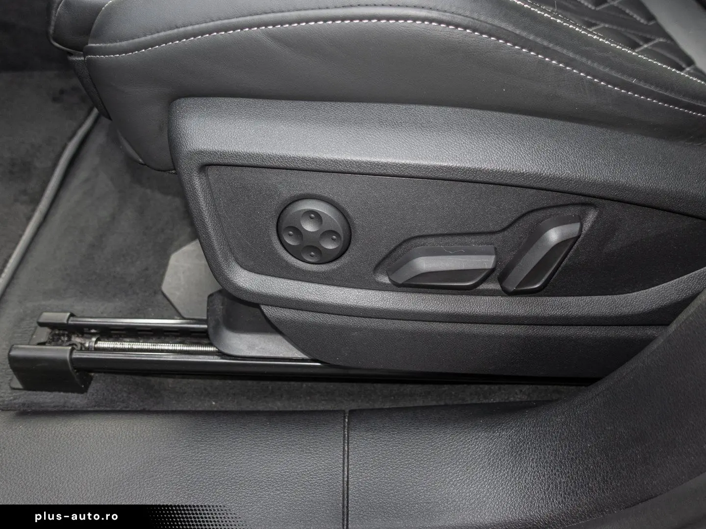 AUDI SQ5 3.0 TDI quattro tiptronic AHK LED Navi Plus