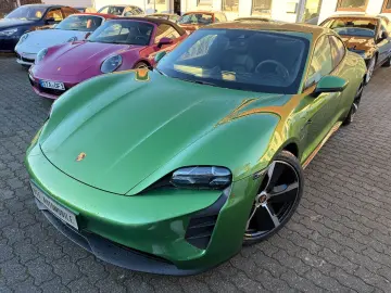PORSCHE TAYCAN GTS  EXKLUSIV