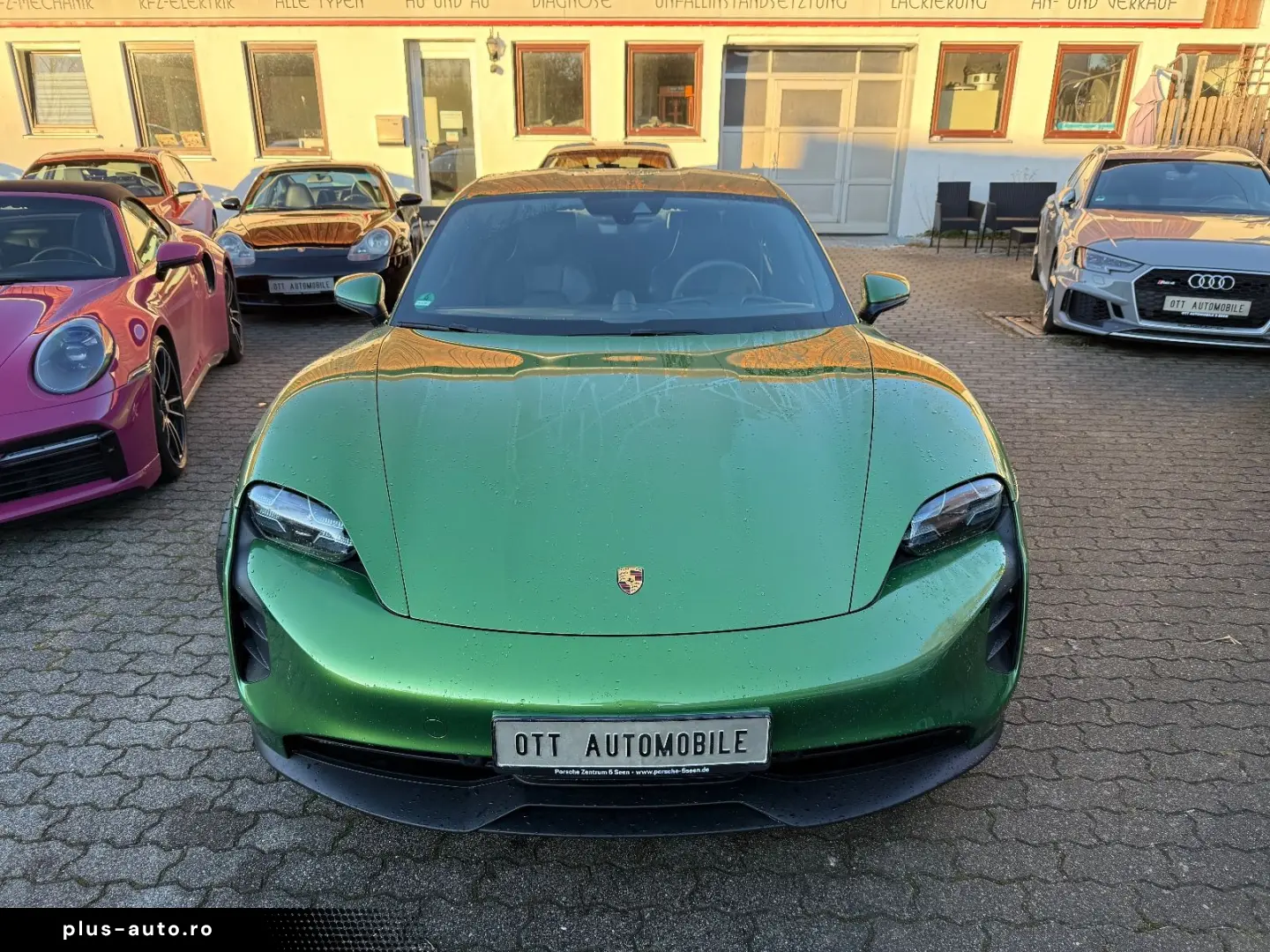 PORSCHE TAYCAN GTS  EXKLUSIV