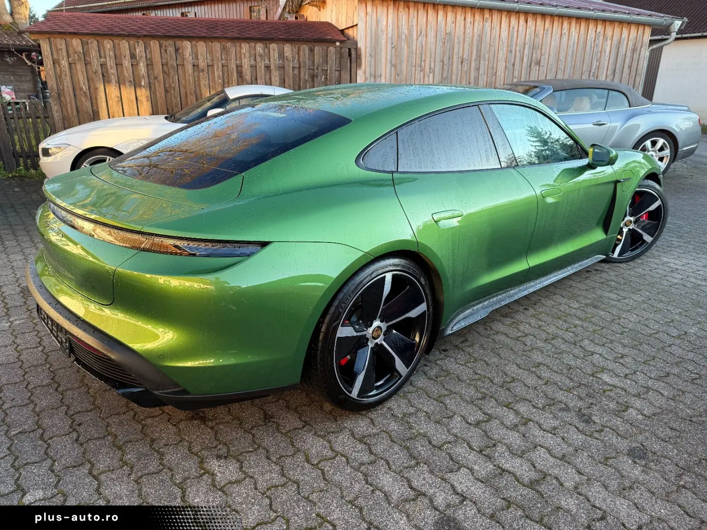 PORSCHE TAYCAN GTS  EXKLUSIV