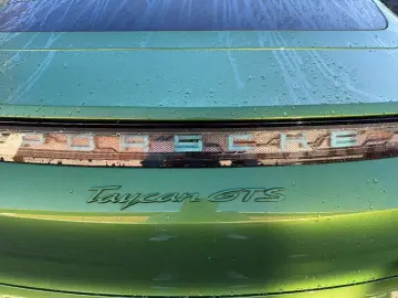 PORSCHE TAYCAN GTS  EXKLUSIV