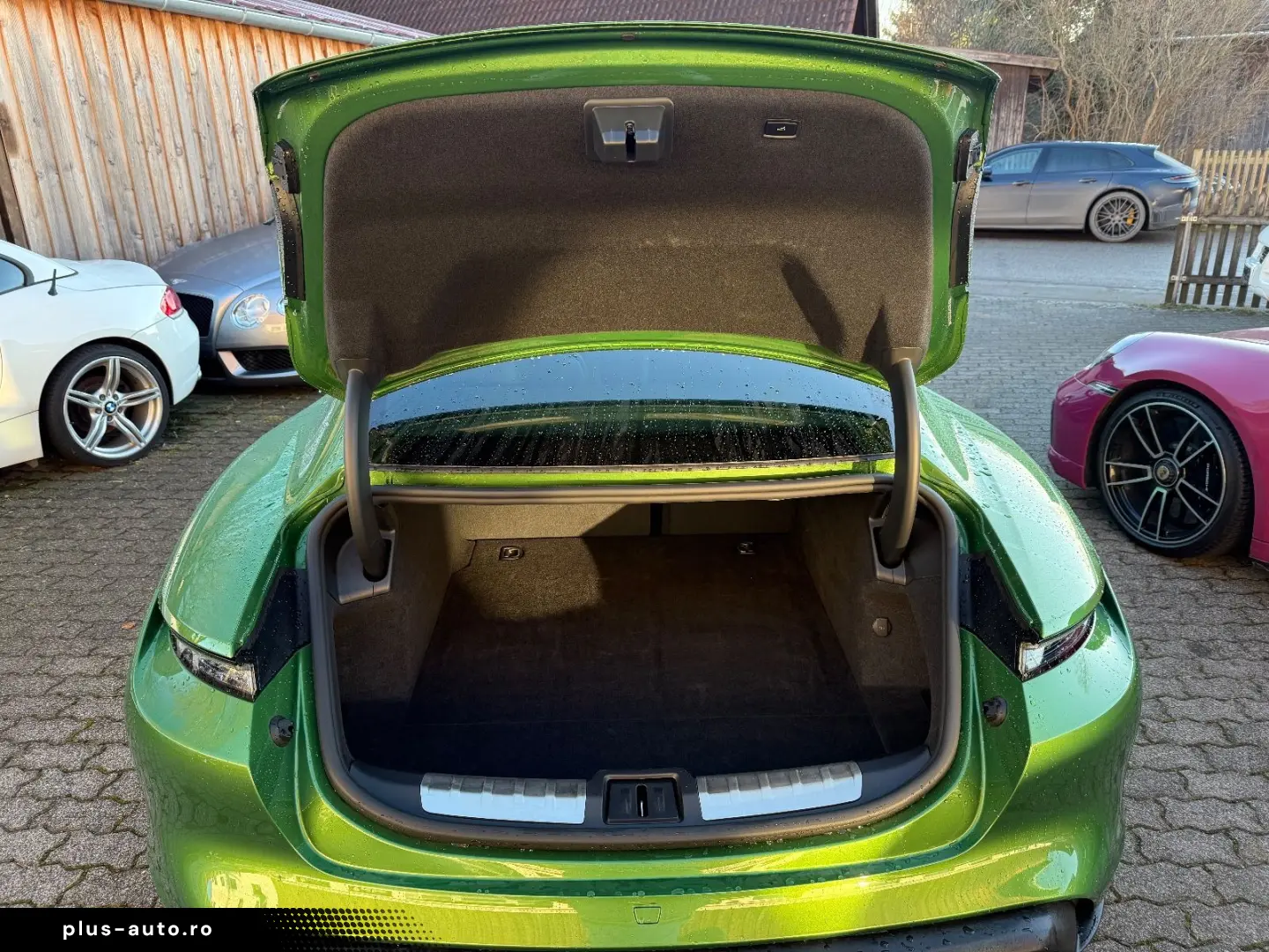 PORSCHE TAYCAN GTS  EXKLUSIV