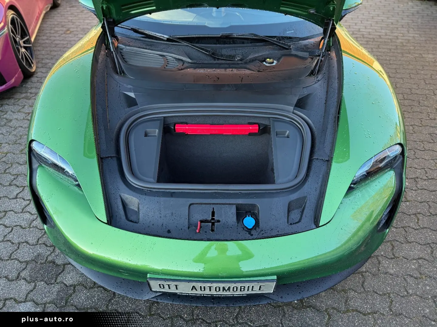 PORSCHE TAYCAN GTS  EXKLUSIV