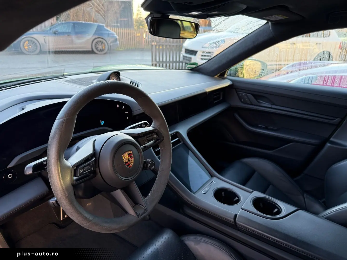 PORSCHE TAYCAN GTS  EXKLUSIV