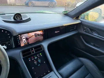 PORSCHE TAYCAN GTS  EXKLUSIV