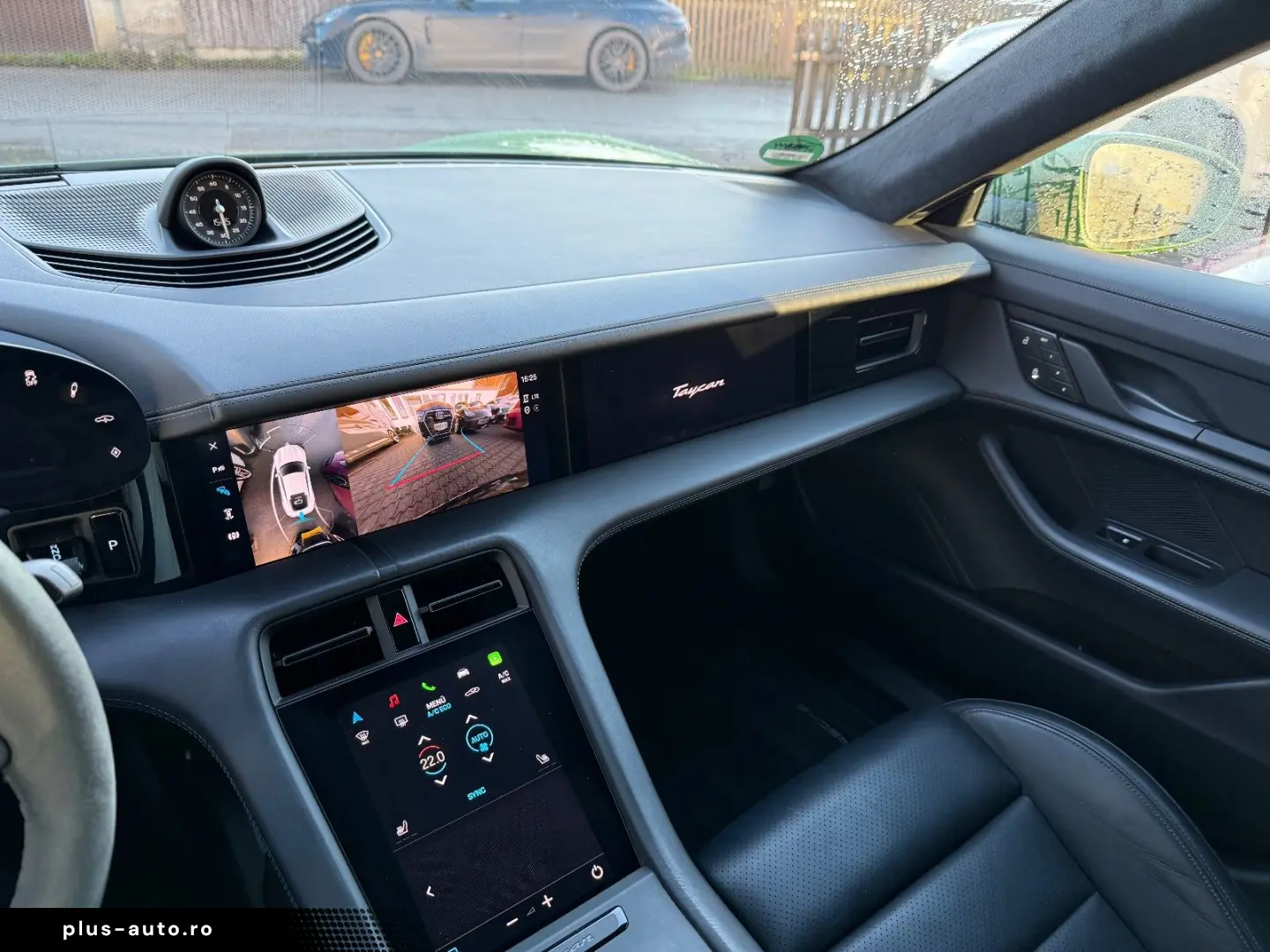 PORSCHE TAYCAN GTS  EXKLUSIV