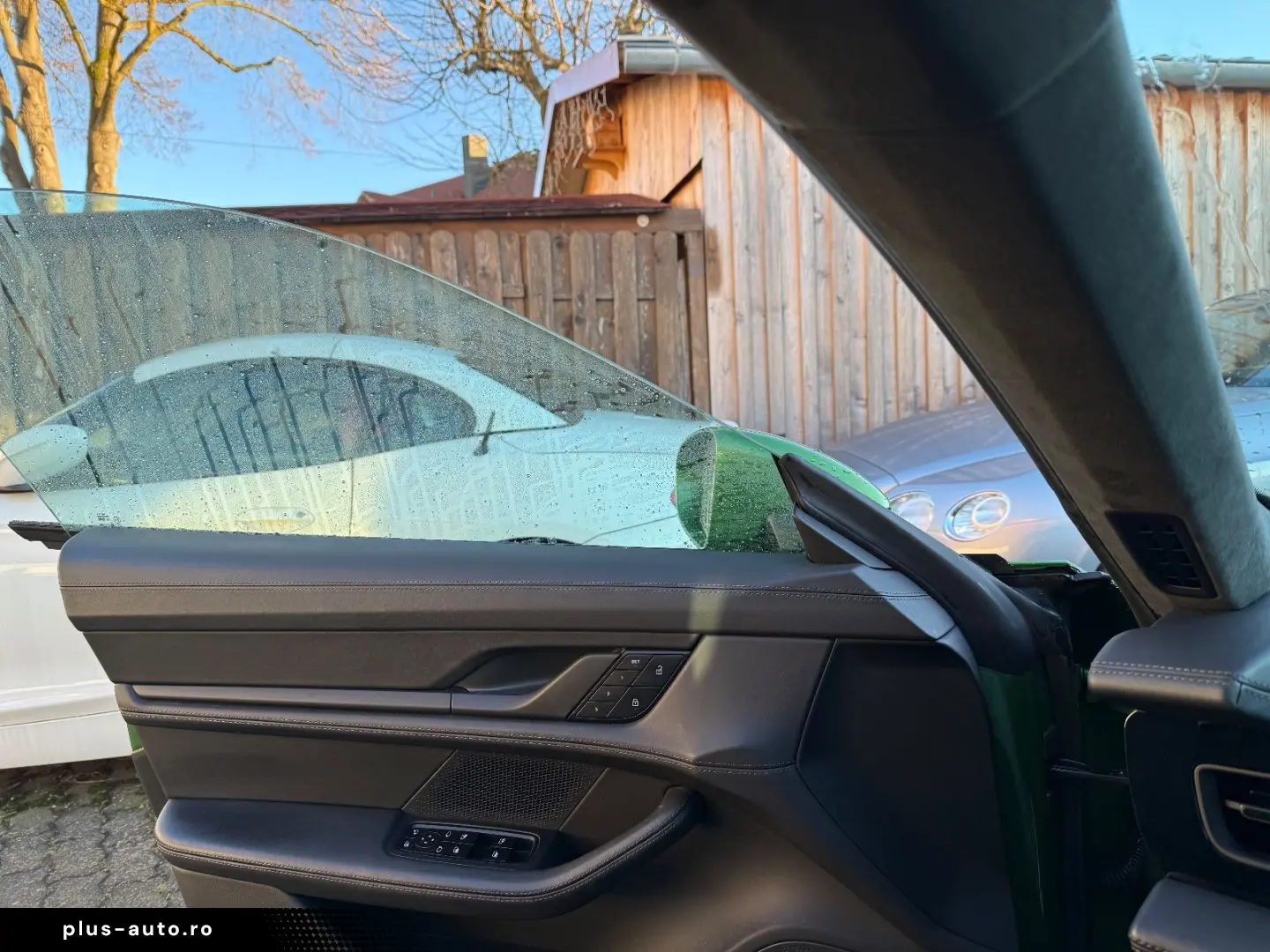 PORSCHE TAYCAN GTS  EXKLUSIV