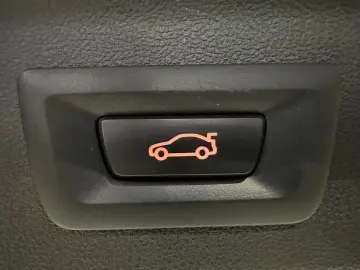 BMW X3 xDrive30e M-Sport NAV LED PANO HEAD-UP AHK VC