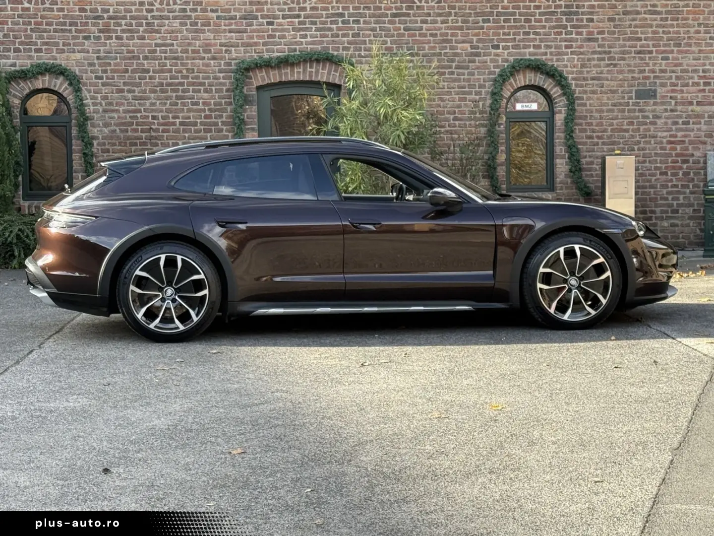 PORSCHE Taycan 4 Cross Turismo