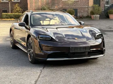 PORSCHE Taycan 4 Cross Turismo