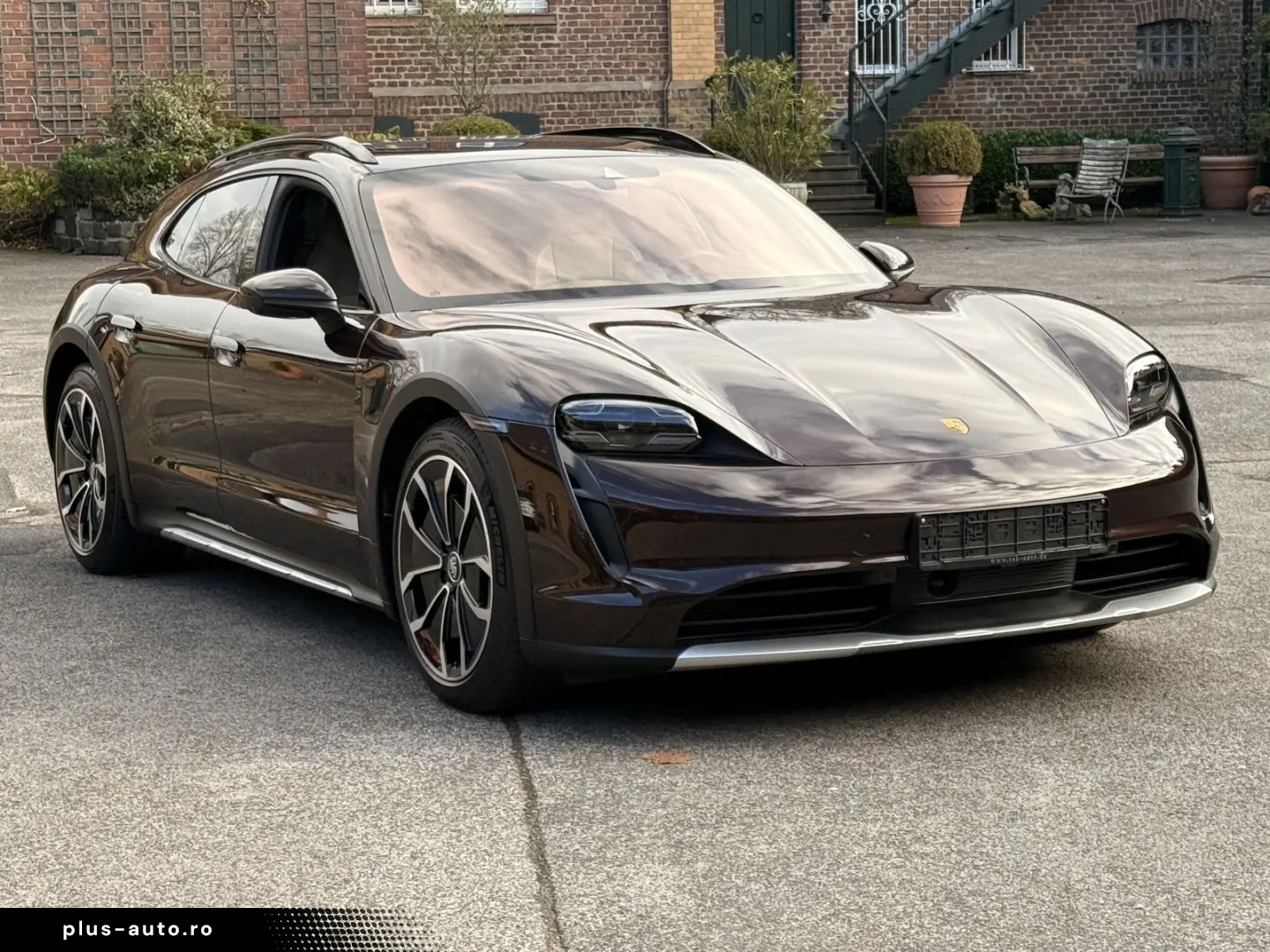 PORSCHE Taycan 4 Cross Turismo