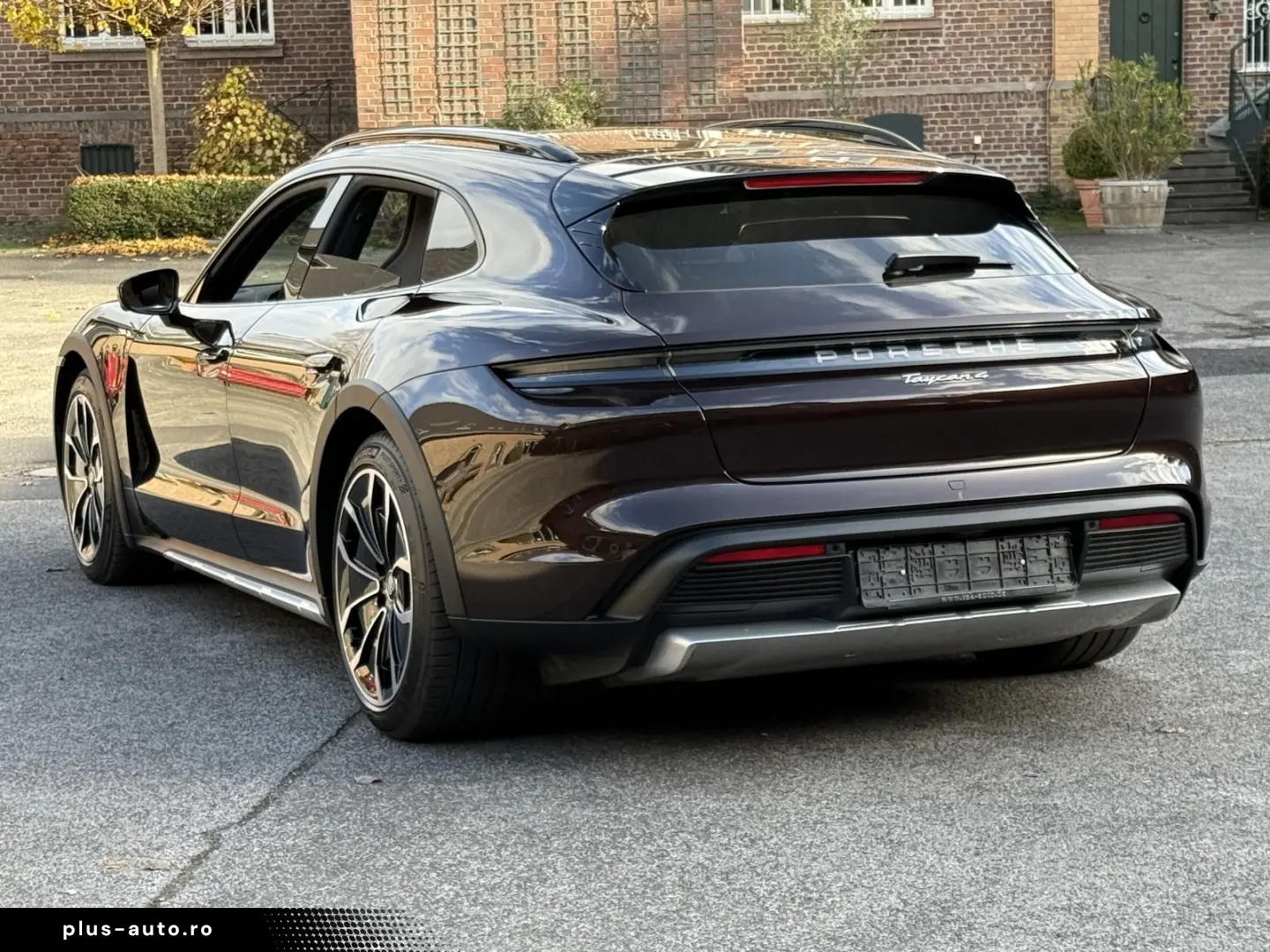 PORSCHE Taycan 4 Cross Turismo