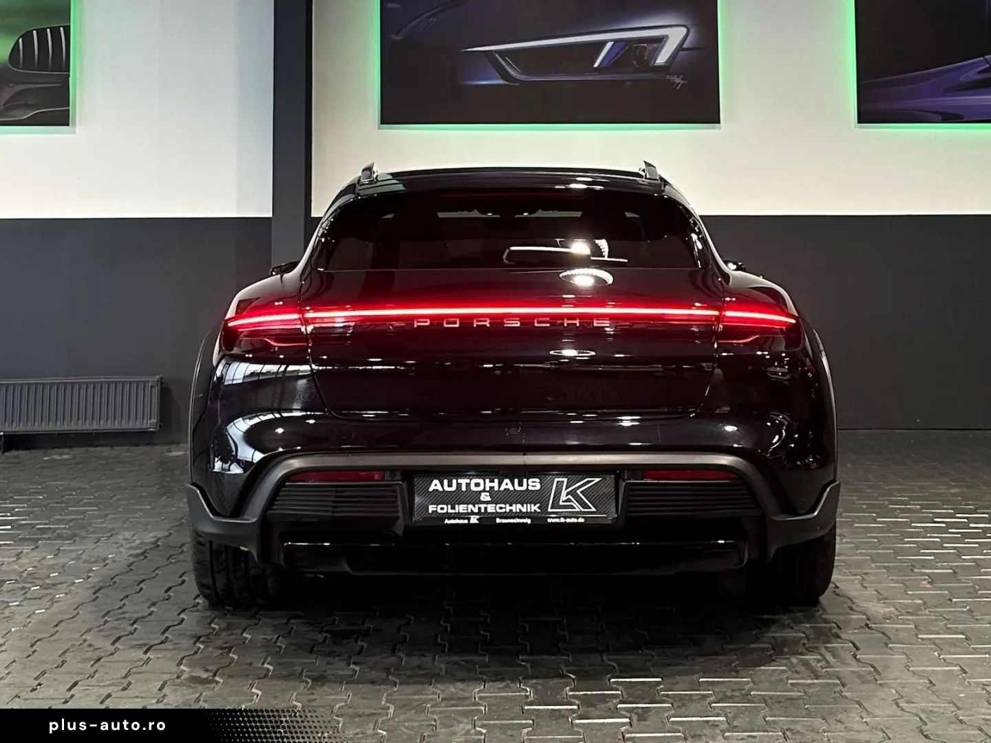 PORSCHE Taycan 4 Cross Turismo