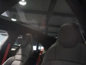 PORSCHE Taycan 4 Cross Turismo