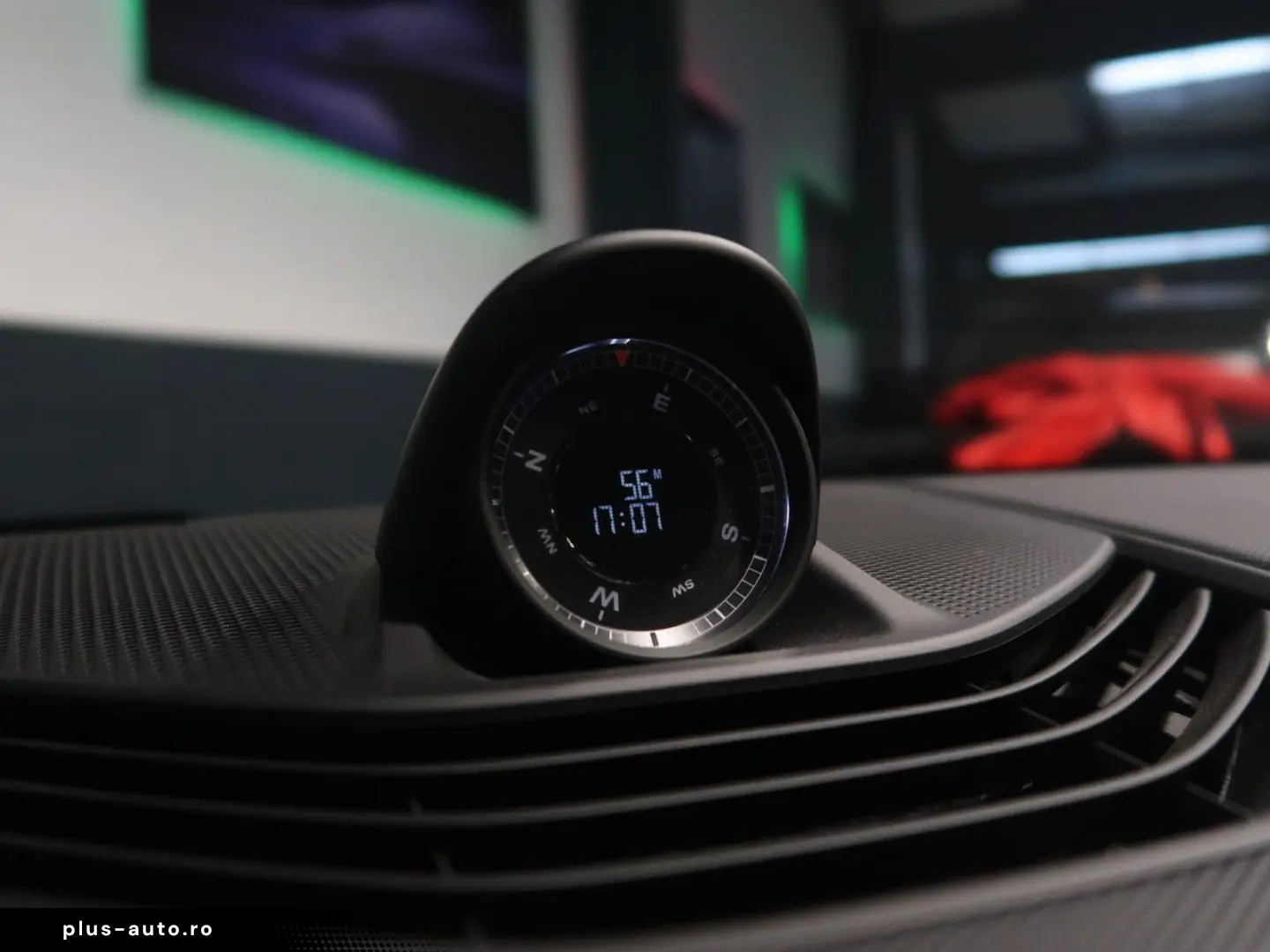 PORSCHE Taycan 4 Cross Turismo