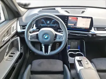 BMW iX1  xDr. 30 M-Sport Head-Up AHK Harman&Kardon P