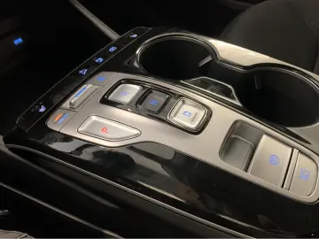 HYUNDAI Tucson Hybrid 4WD NAVI LED 19  KAMERA DAB