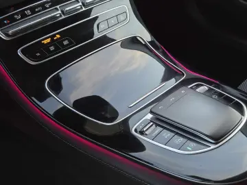 Mercedes-Benz E220d Avantgarde