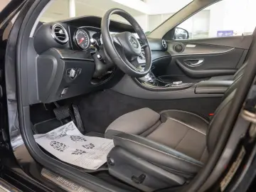 Mercedes-Benz E-Class 220 d