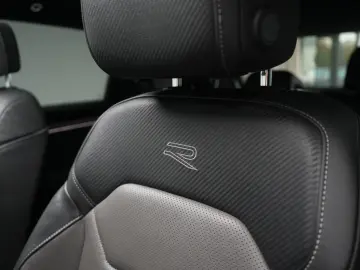 VW Touareg 3.0 V6 TDI 4Motion R line