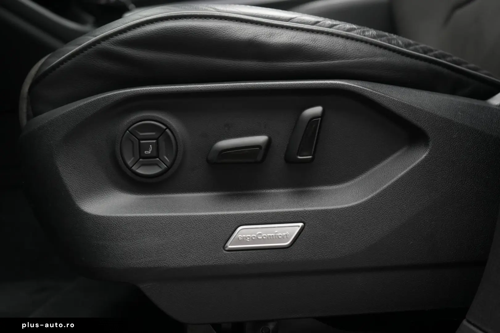 VW Touareg 3.0 V6 TDI 4Motion R line