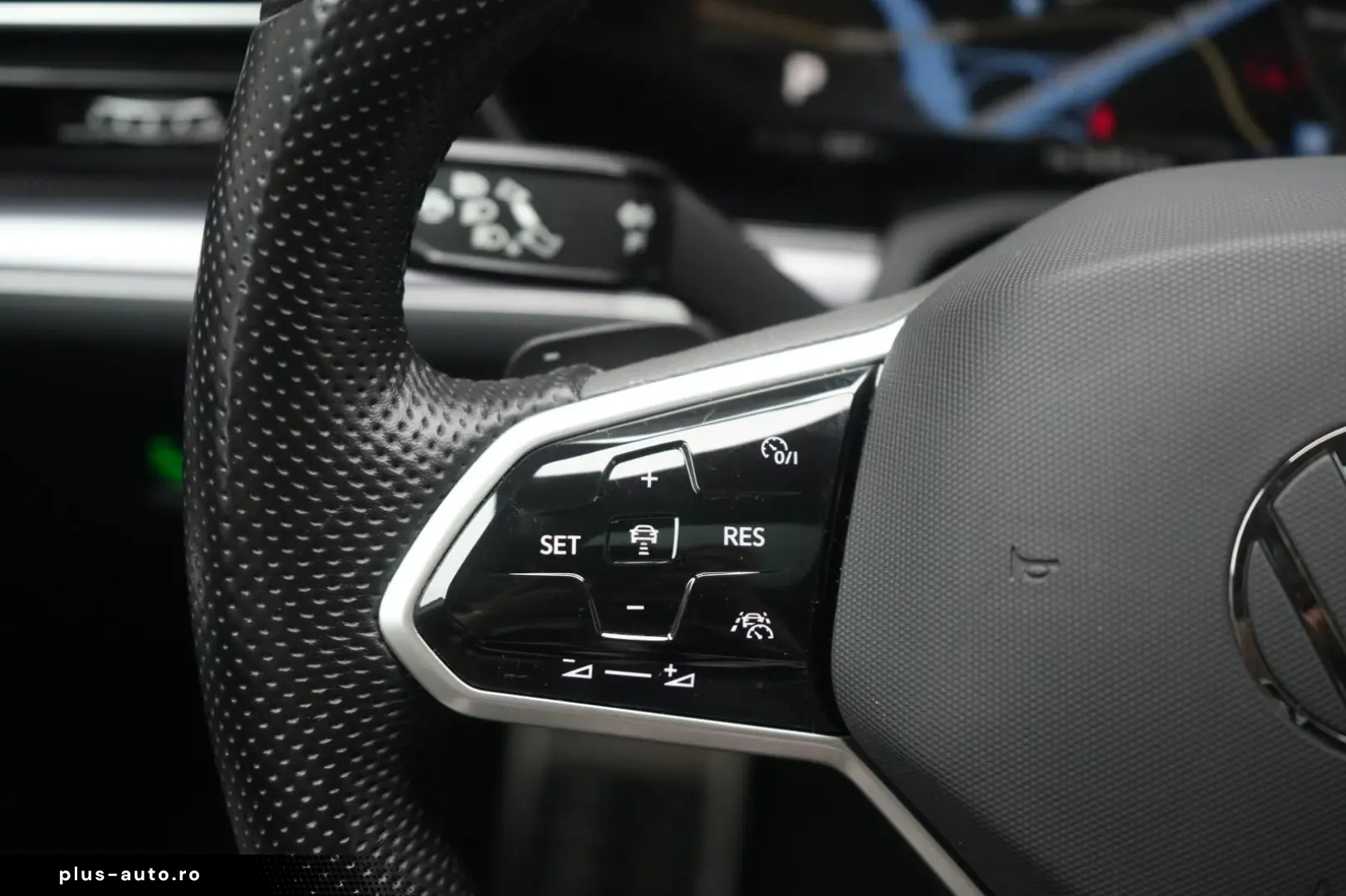 VW Touareg 3.0 V6 TDI 4Motion R line