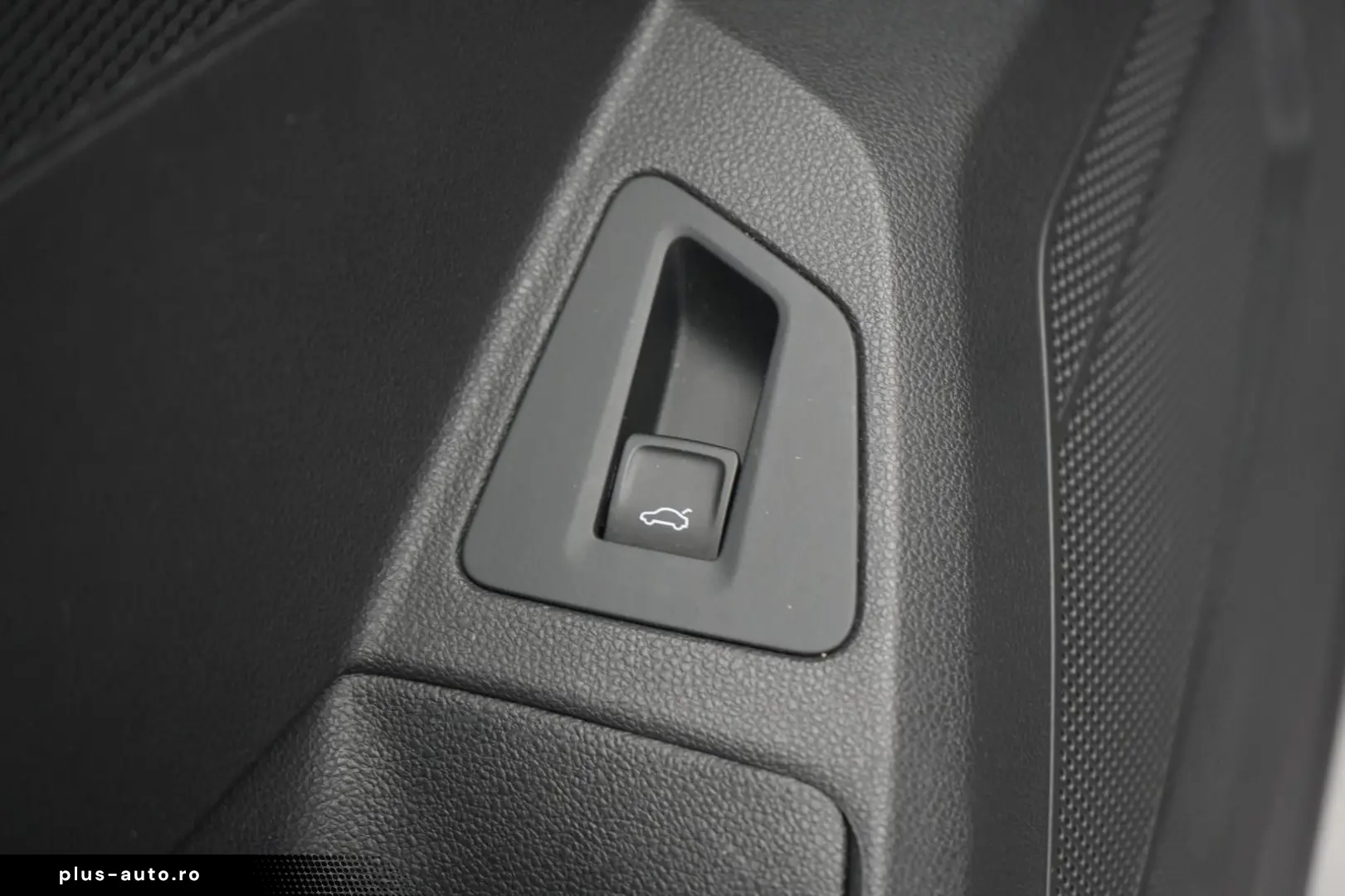 VW Touareg 3.0 V6 TDI 4Motion R line