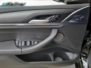 BMW X3  xDr. 20d M-Sport Laser AHK Head-Up Pano H&K