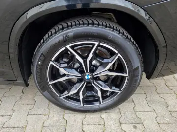 BMW X3  xDr. 20d M-Sport Laser AHK Head-Up Pano H&K